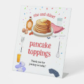 Pannenkoeken en pyjama ontbijtfeest reclamebord met voetstuk (Voorkant)