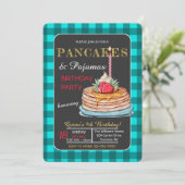 Pannenkoeken en pyjama verjaardagsfeestje uitnodig kaart (Staand voorkant)