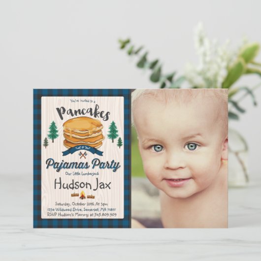 Pannenkoeken en pyjama's Birthday-uitnodiging Kaart (Staand voorkant)