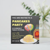 Pannenkoeken en pyjama's schoolbord verjaardagsfee kaart (Staand voorkant)