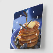 Pannenkoeken met stroop en bosbessen vierkante klok (Hoek)