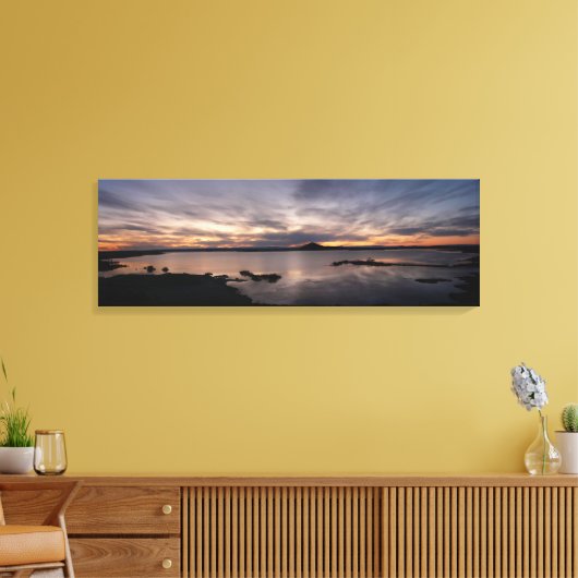 Panorama met zonsondergang in het Myvatenmeer Canvas Afdruk (Insitu (Woonkamer))