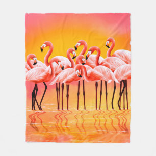 Panorama van roze flamingos op een lichtroze achte fleece deken