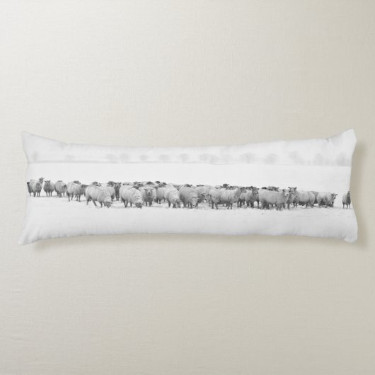 Panoramic Winter Sheep Lichaamskussen (Voorkant)