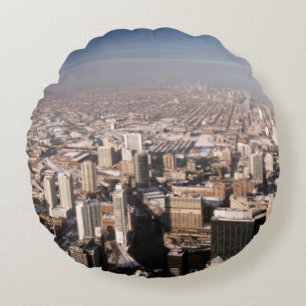 Panoramisch uitzicht van de stad rond kussen