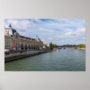 Panoramisch zicht op Musee d'Orsay vanaf Pont Roya Poster