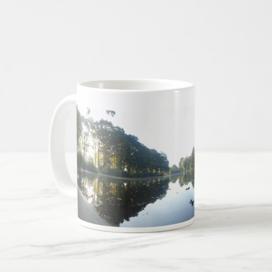 Panoramische herfstbomen op de Mok van de Koffie v (Voorkant links)