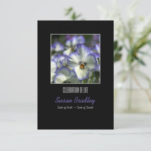 Pansies 2 Herdenking van de levensdenkdienst Kaart (Staand voorkant)