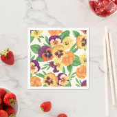 Pansies op off white servet (Insitu)