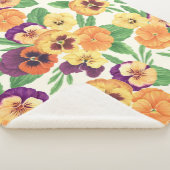Pansies op off white sherpa deken (3/4)