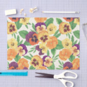 Pansies op off white tissuepapier (Craft)