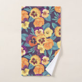 Pansies op pruimenviolet bad handdoek (Handdoek)