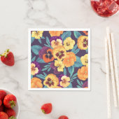 Pansies op pruimenviolet servet (Insitu)