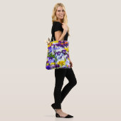 Pansies Tote Bag (Op model)