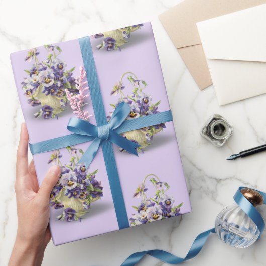 Pansy Basket on Paars Cadeaupapier (Geschenken)