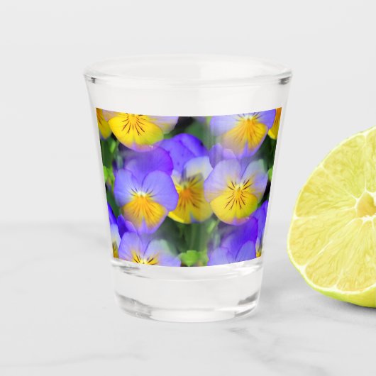 Pansy Echoes Shot Glas (Voorkant)