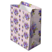 Pansy Flower Pink Stripe floral Happy Birthday Medium Cadeauzakje (Achterkant Gekanteld)