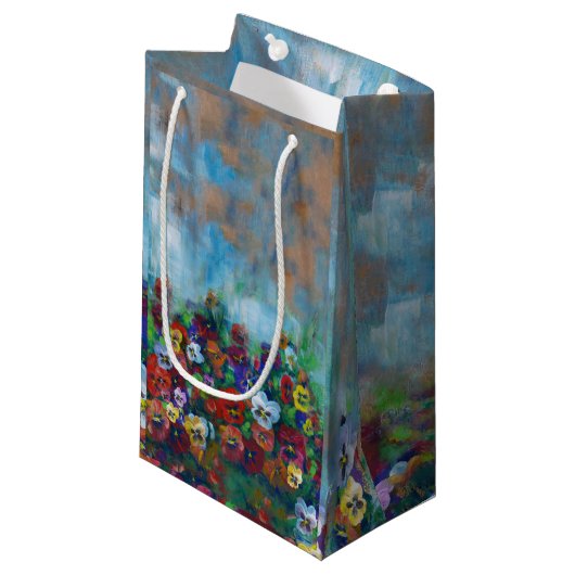Pansy Gift Bag Klein Cadeauzakje (Voorkant Gekanteld)