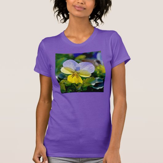 Pansy Perfection T-shirt (Voorkant)