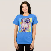 Pansy Waterverf Patroon op Roze en Bleek Geel Tri-Blend Shirt (Voorkant volledig)