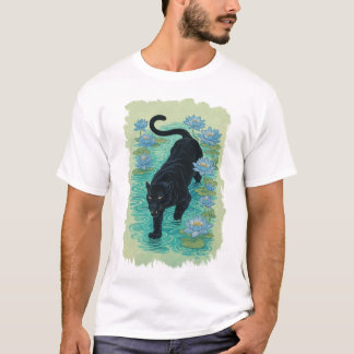 Panter die door blauwe lotusbloemen kruipt t-shirt