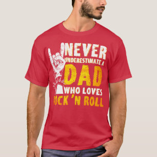 Pap die gek is op Rock N Roll Rock N Roll Guitar T-shirt