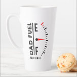 Pap Fuel Funny Vaderdag Birthday - gepersonaliseer Latte Mok<br><div class="desc">Papa Fuel Funny Vaderdag Birthday Specialized Name Coffee Latte Mok kenmerkt "Dad Fuel" in modern zwart script met een brandstoffenindicator. Gepersonaliseerd met jouw naam door de tekst in het verstrekte tekstvakje uit te geven. Perfect geschenk voor Vaderdag,  Kerstmis,  verjaardag en nog veel meer. Creëer door ©Evco Studio www.zazzle.com/store/evcostudio</div>