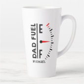 Pap Fuel Funny Vaderdag Birthday - gepersonaliseer Latte Mok (Rechts)