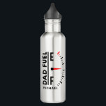 Pap Fuel Funny Vaderdag Birthday - gepersonaliseer Waterfles<br><div class="desc">Pap Fuel Funny Vaderdag Birthday Specialized Name Stainless Steel Water Bottle heeft in modern zwart schrift "Dad Fuel" met een brandstofindicator. Gepersonaliseerd met jouw naam door de tekst in het verstrekte tekstvakje uit te geven. Perfect geschenk voor Vaderdag,  Kerstmis,  verjaardag en nog veel meer. Creëer door ©Evco Studio www.zazzle.com/store/evcostudio</div>