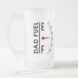 Pap Fuel Funny Vaderdag Birthday Matglas Bierpul<br><div class="desc">Papa Fuel Funny Vaderdag Birthday Frosted Glass Beer Mok is voorzien van "Dad Fuel" in een modern zwart script met een brandstofindicator. Perfect geschenk voor Vaderdag,  Kerstmis,  verjaardag en nog veel meer. Creëer door ©Evco Studio www.zazzle.com/store/evcostudio</div>