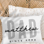 Pap Sinds 20XX Modern Eenvoudig Preppy Accent Kussen<br><div class="desc">Dit eenvoudige en moderne ontwerp bestaat uit san serif typografie.</div>