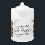 Pap Torn 8 Foto Collage Beste pap ooit Foto Theepot<br><div class="desc">Maak kennis met ons moderne en gepersonaliseerde fotocollage-product! Met dit stijlvolle artikel kunt u een unieke en eenzijdige collage creëer met uw eigen persoonlijke foto's. Kies gewoon uw favoriete Instagram-snappen of fotografie en voeg deze toe aan onze vooraf ontworpen sjabloon voor fotocollage. Onze sjabloon is voorzien van een prachtig, elegant...</div>