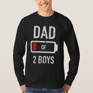 Pap van 2 jongens lage batterij cadeau voor vader' t-shirt