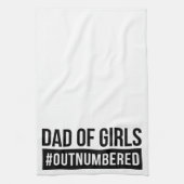 Pap van meisjes #Outnumed Theedoek (Verticaal)