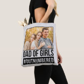 Pap van meisjes #Outnumed Tote Bag (Dichtbij)