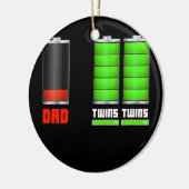 Pap van Twins Low Battery Funny Design Keramisch Ornament (Links)
