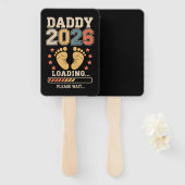 Papa 2026 Laadt Baby Aankondiging Verwacht Vader Handwaaier (Voorkant en achterkant)