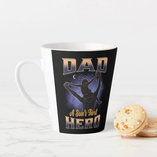 Papa A Son's eerste hero Latte Mok (In situ)