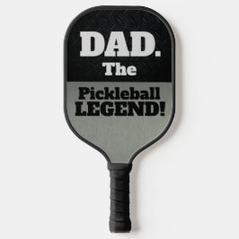 Papa de legende grappenmaakster die zwart praat ov pickleball paddle