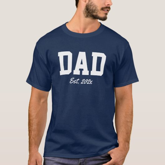 "Papa - est. date" nieuwigheidsgeschenk T-shirt (Voorkant)