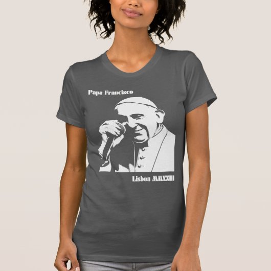 PAPA FRANCISCO LISBOA MMXXIII T-SHIRT (Voorkant)