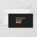 Papa Gift | Husband Dad Hero Best Gift Idea Notitiekaartje<br><div class="desc">Papa Gift | Echtgenoot papa Hero Best Gift Idea! Geef je vader een cadeau! Geweldige vader!</div>