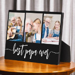 Papa Grootvader Kleinkinderen Fotocollage Fotoplaat<br><div class="desc">Leg de liefde tussen Papa en zijn kleinkinderen vast met onze opa kleinkinderen Fotocollage Plaque. Deze gepersonaliseerde plaquette heeft een hartverwarmende fotocollage, prachtig met gekoesterde momenten die Papa en zijn geliefde kleinkinderen delen. Rondom de foto's is de vertederende titel "Papa", die een speciale touch aan het ontwerp toevoegt. Gemaakt van...</div>