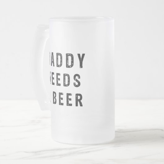 Papa heeft bier nodig matglas bierpul (Voorkant links)