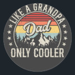 Papa houdt van een opa, alleen koelere retro ronde sticker<br><div class="desc">Papa als een opa Alleen Cooler vaderschap  Retro  Funny Crew Grafisch ontwerp Gift Classic Ronde Stickers Classic Collectie.</div>