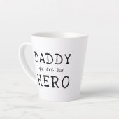 Papa je bent onze Hero Typografie Vader Dag Latte Mok (Linkerhoek)
