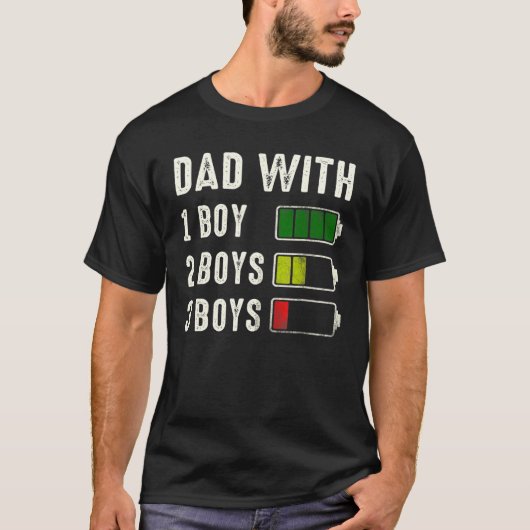 Papa met drie lege batterijen voor lege Vaderdag T-shirt (Voorkant)