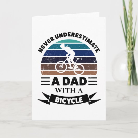 Papa met een fiets grappig cadeautje vaderdag kaart (Voorkant)