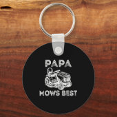 Papa Mows Funny Lawn Mower Father's Day Grandpa Sleutelhanger (Voorkant)