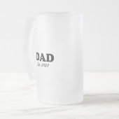 Papa op maat vastgestelde datum moderne typografie matglas bierpul (Voorkant links)